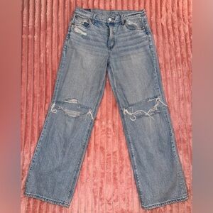 American Eagle Light Blue Distressed Women’s Jeans